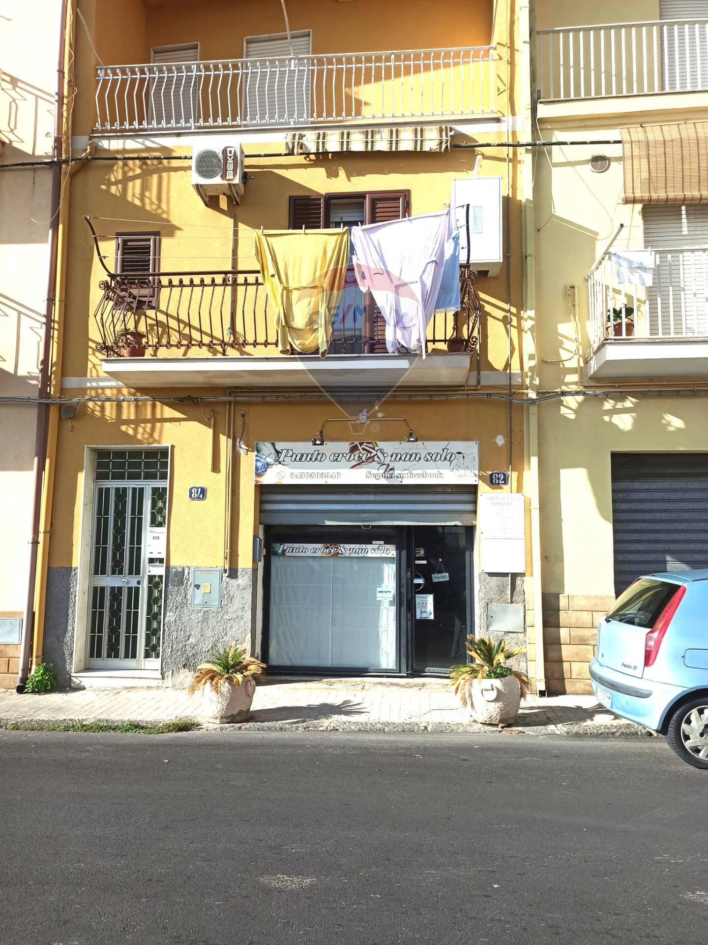 Edificio all\'aperto - Locale Commerciale Via Stazione Isolamento
82, Caltagirone - foto 3