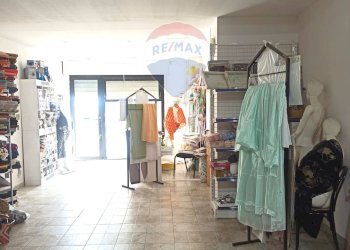 Non correlato - Locale Commerciale Via Stazione Isolamento
 
82, Caltagirone - foto 15