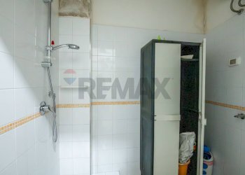 Bagno - Commercial Premises Via Stazione Isolamento
 
82, Caltagirone - photo 8