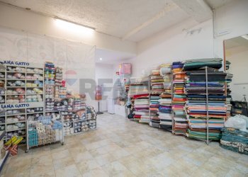 Dispensa di stoccaggio - Commercial Premises Via Stazione Isolamento
 
82, Caltagirone - photo 10