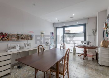 Sala da pranzo - Commercial Premises Via Stazione Isolamento
 
82, Caltagirone - photo 17