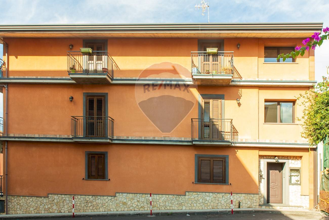 Edificio all\'aperto - Casa semi indipendente Via Terza Retta di Ponente
 
231, Belpasso - foto 3