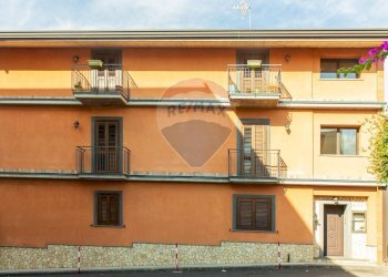 Edificio all\'aperto - Casa semi indipendente Via Terza Retta di Ponente
 
231, Belpasso - foto 3