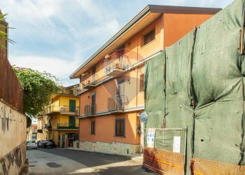 Edificio all\'aperto - Casa semi indipendente Via Terza Retta di Ponente
 
231, Belpasso - foto 7