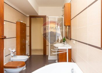 Bagno - Casa semi indipendente Via Terza Retta di Ponente
 
231, Belpasso - foto 23