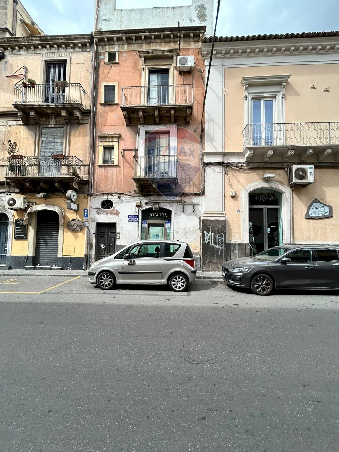 Edificio all\'aperto - Casa semi indipendente Via Vittorio Emanuele
291, Paterno - foto 3