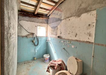 Bagno - Casa semi indipendente Via Vittorio Emanuele
 
291, Paterno - foto 19