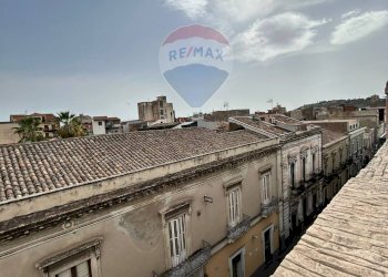 Edificio all\'aperto - Casa semi indipendente Via Vittorio Emanuele
 
291, Paterno - foto 20