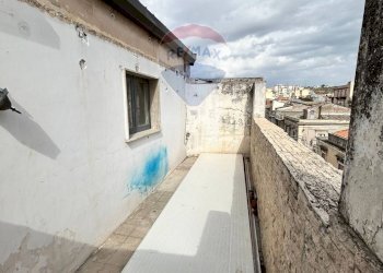Terrazza - Casa semi indipendente Via Vittorio Emanuele
 
291, Paterno - foto 21