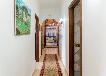 Hall / corridoio - Attico Via Sardegna
 
26, Belpasso - foto 8