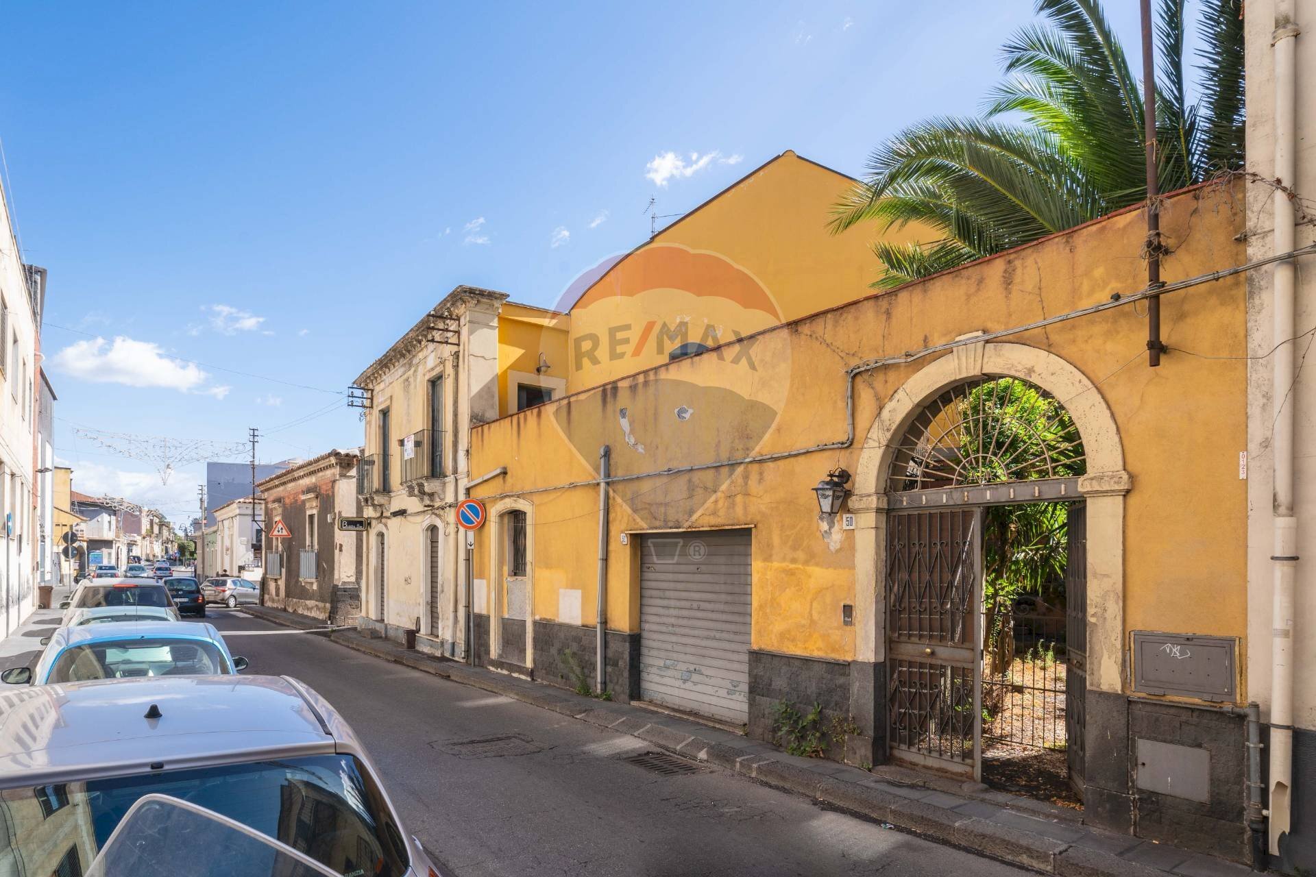 Edificio all\'aperto - Casa indipendente Via  Umberto
 
50, San Gregorio di Catania - foto 1