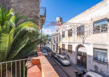 Edificio all\'aperto - Casa indipendente Via  Umberto
 
50, San Gregorio di Catania - foto 8