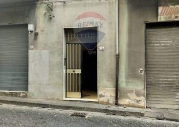 Edificio all\'aperto - Appartamento VIA REGINA MARGHERITA
 
56, Randazzo - foto 13