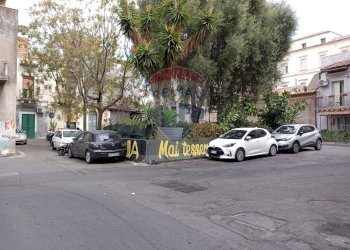 Edificio all\'aperto - Casa indipendente Via Idria
 
7/9, Catania - foto 16