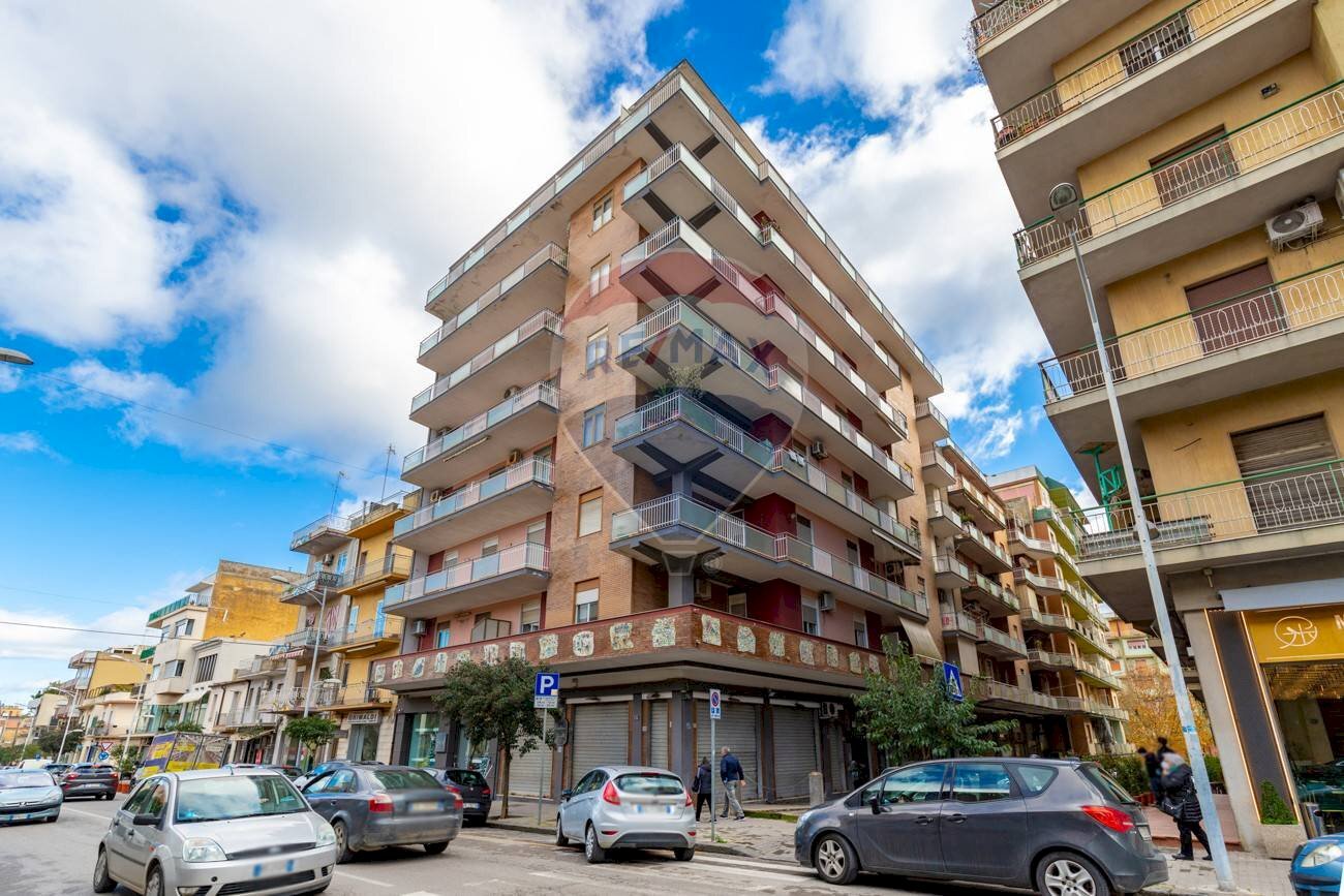 Edificio all\'aperto - Appartamento via Galileo Galilei
 
7, Caltagirone - foto 1