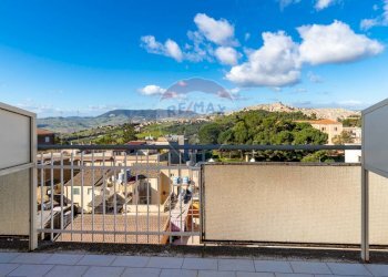 Balcone - Appartamento via Galileo Galilei
 
7, Caltagirone - foto 24