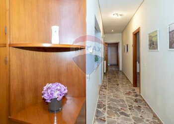 Hall / corridoio - Appartamento via Galileo Galilei
 
7, Caltagirone - foto 25