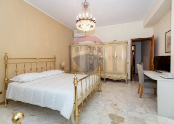 Camera / camera da letto - Appartamento via Galileo Galilei
 
7, Caltagirone - foto 27