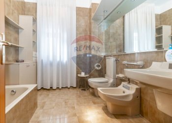 Bagno - Appartamento via Galileo Galilei
 
7, Caltagirone - foto 31