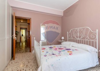 Camera / camera da letto - Appartamento via Galileo Galilei
 
7, Caltagirone - foto 32