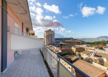 Balcone - Appartamento via Galileo Galilei
 
7, Caltagirone - foto 35