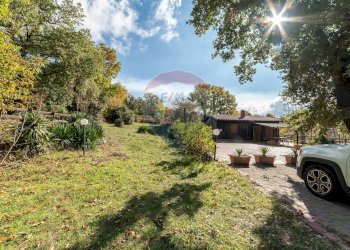 Giardino - Terreno agricolo Contrada Marina
 
snc, Adrano - foto 6