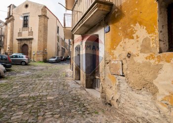 Edificio all\'aperto - Casa indipendente Via Neve
 
97, Caltagirone - foto 12