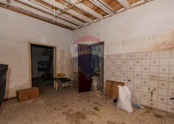 Stanza vuota - Casa indipendente Via Neve
 
97, Caltagirone - foto 17