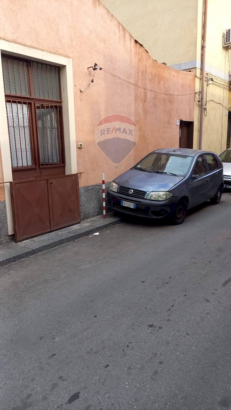 Edificio all\'aperto - Casa indipendente Via Bianchi
 
34, Catania - foto 1