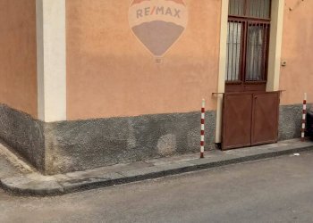 Edificio all\'aperto - Casa indipendente Via Bianchi
 
34, Catania - foto 2
