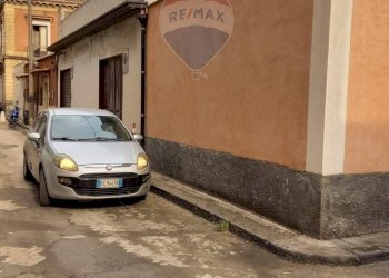 Parcheggio - Casa indipendente Via Bianchi
 
34, Catania - foto 3