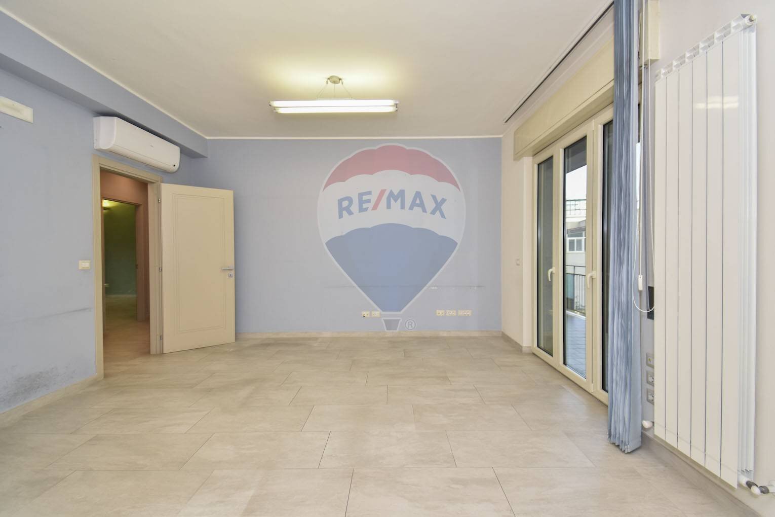 Stanza vuota - Four-room apartment Via Nuovalucello
 
9, Catania - photo 3