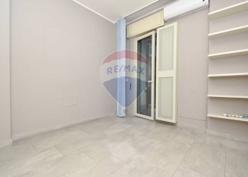 Stanza vuota - Quadrilocale Via Nuovalucello
 
9, Catania - foto 3