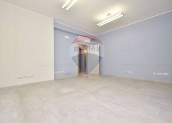 Stanza vuota - Quadrilocale Via Nuovalucello
 
9, Catania - foto 9