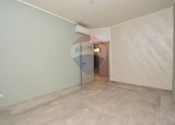 Stanza vuota - Quadrilocale Via Nuovalucello
 
9, Catania - foto 15