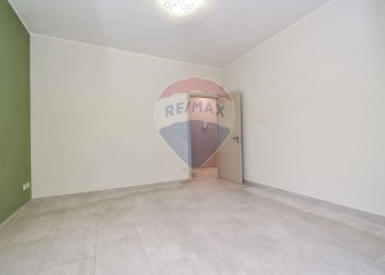 Stanza vuota - Quadrilocale Via Nuovalucello
 
9, Catania - foto 20