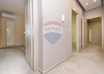 Hall / corridoio - Quadrilocale Via Nuovalucello
 
9, Catania - foto 24