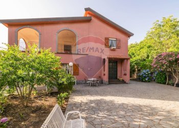 Casa all\'aperto - Villa C.DA SCOLARO CISTERNE
 
snc, Adrano - foto 1