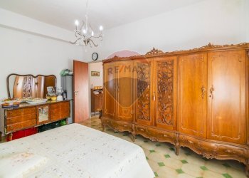 Camera / camera da letto - Villa C.DA SCOLARO CISTERNE
 
snc, Adrano - foto 25