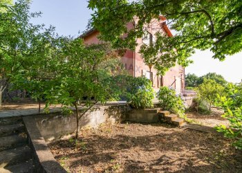 Giardino - Villa C.DA SCOLARO CISTERNE
 
snc, Adrano - foto 31