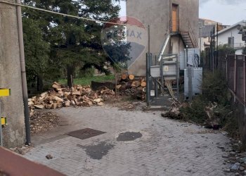 Casa all\'aperto - Stabile - Palazzo via Regina Margherita
5/7, Randazzo - foto 9