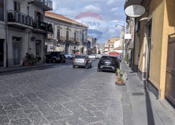 Edificio all\'aperto - Stabile - Palazzo via Regina Margherita
5/7, Randazzo - foto 17