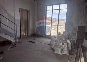 Stanza vuota - Stabile - Palazzo via Regina Margherita
5/7, Randazzo - foto 43