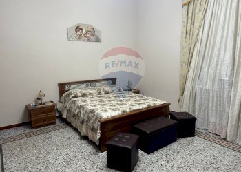 Camera / camera da letto - Stabile - Palazzo via Regina Margherita
5/7, Randazzo - foto 48