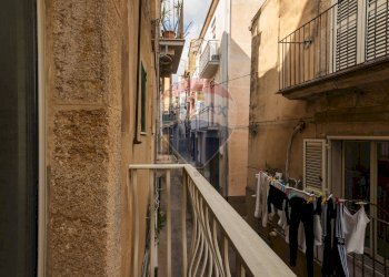 Balcone - Casa indipendente Via La Mendola
 
26, Caltagirone - foto 11