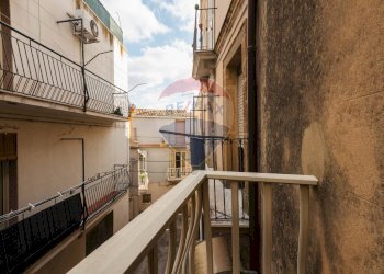 Balcone - Casa indipendente Via La Mendola
 
26, Caltagirone - foto 12