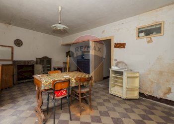 Sala da pranzo - Casa indipendente Via La Mendola
 
26, Caltagirone - foto 16