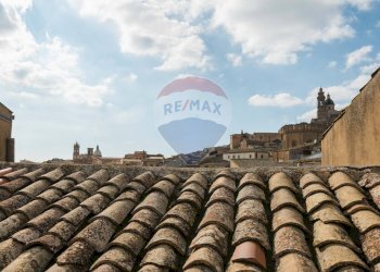 Edificio all\'aperto - Casa indipendente Via La Mendola
 
26, Caltagirone - foto 18