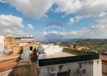 Edificio all\'aperto - Casa indipendente Via La Mendola
 
26, Caltagirone - foto 20
