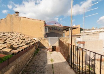Terrazza - Casa indipendente Via La Mendola
 
26, Caltagirone - foto 8